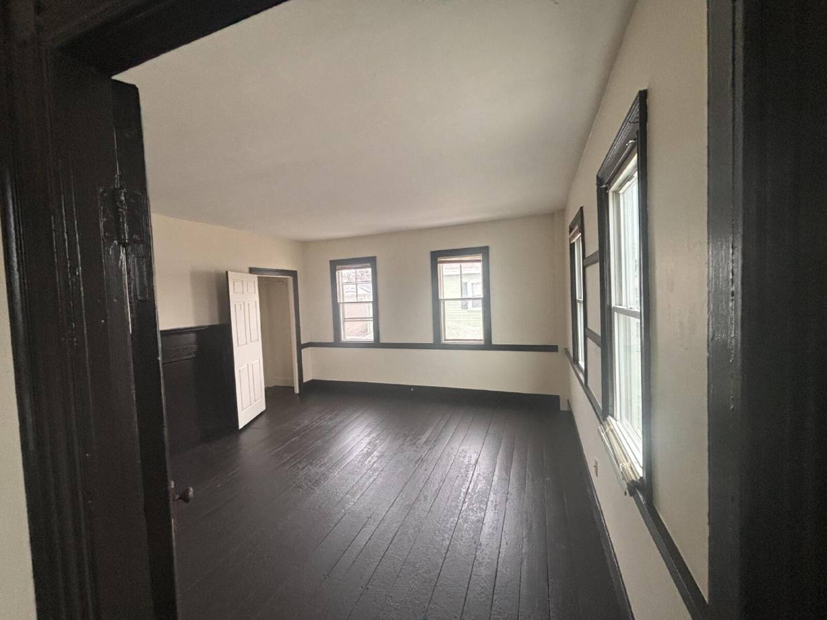 Apartment for rent at 9 1 2 Dunlap St, Brunswick, ME 04011