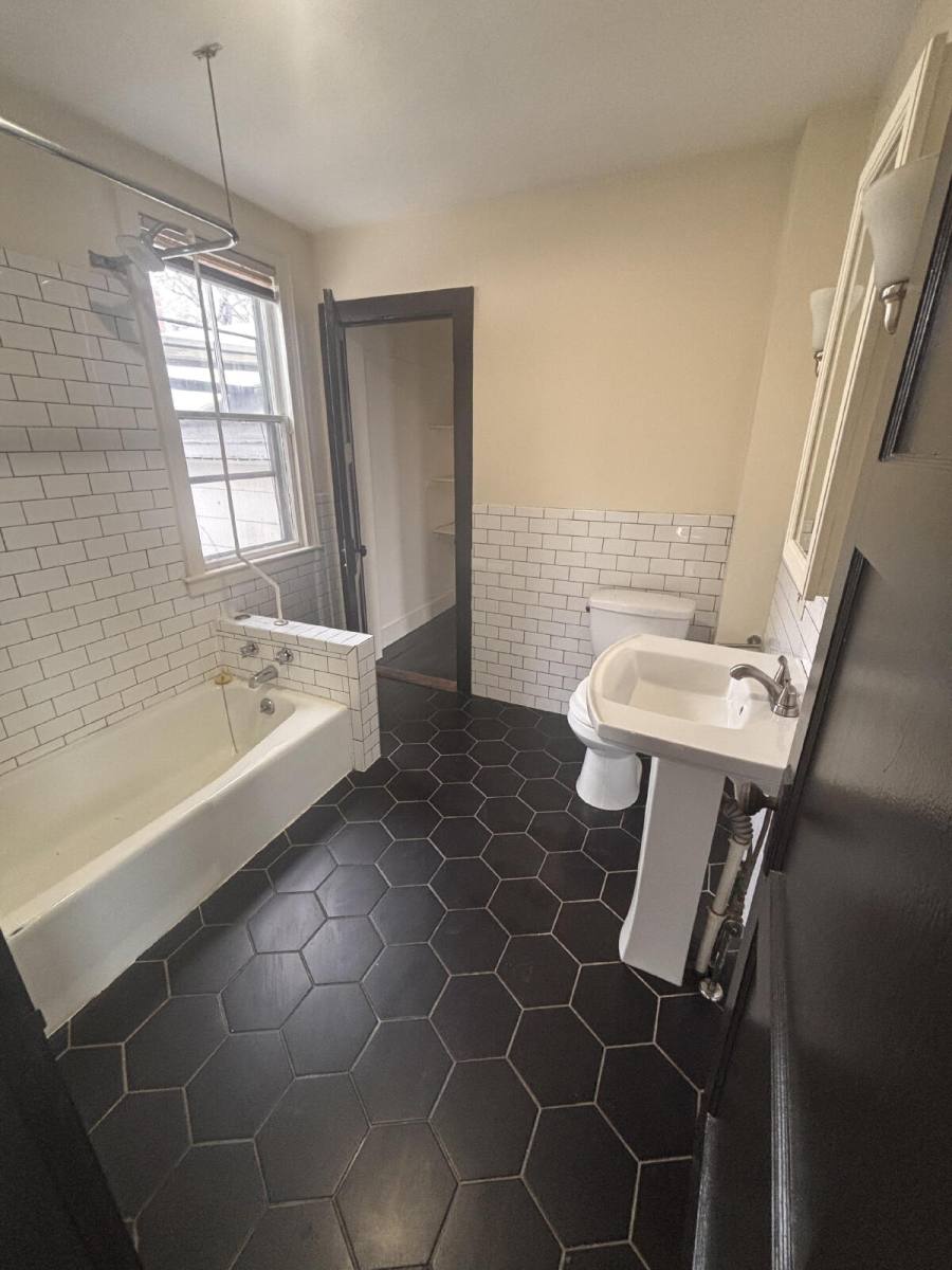 Apartment for rent at 9 1 2 Dunlap St, Brunswick, ME 04011