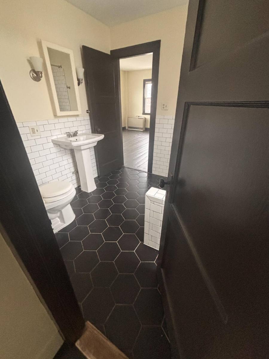 Apartment for rent at 9 1 2 Dunlap St, Brunswick, ME 04011