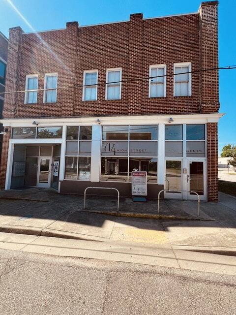 Apartment for rent at 714 High St E, Petersburg, VA 23803