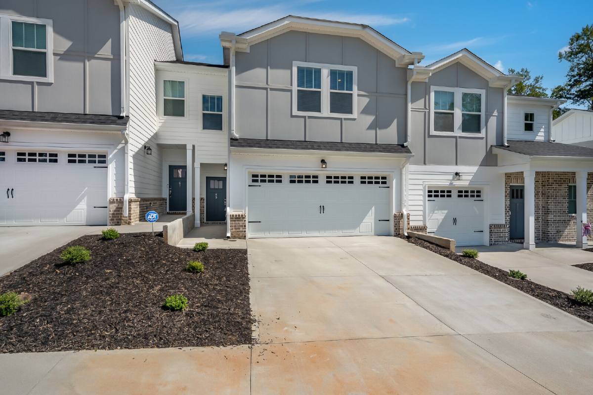 Townhouse for rent at 69 Galley Lane, Greenville, SC 29607