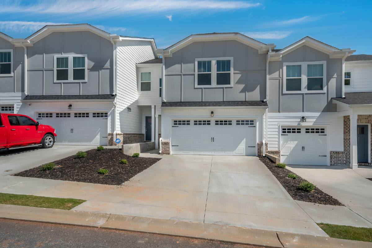 Townhouse for rent at 69 Galley Lane, Greenville, SC 29607