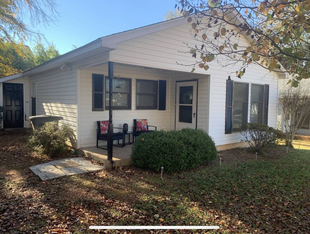House for rent at 9 Cone Crest Court, Greenville, SC 29609