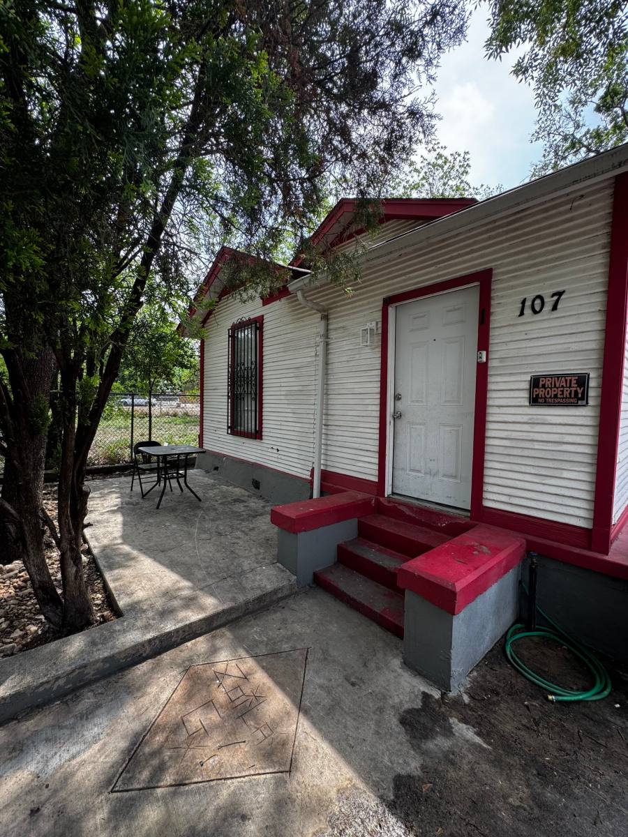 Apartment for rent at 107 Jesus Alley #1, San Antonio, TX 78207