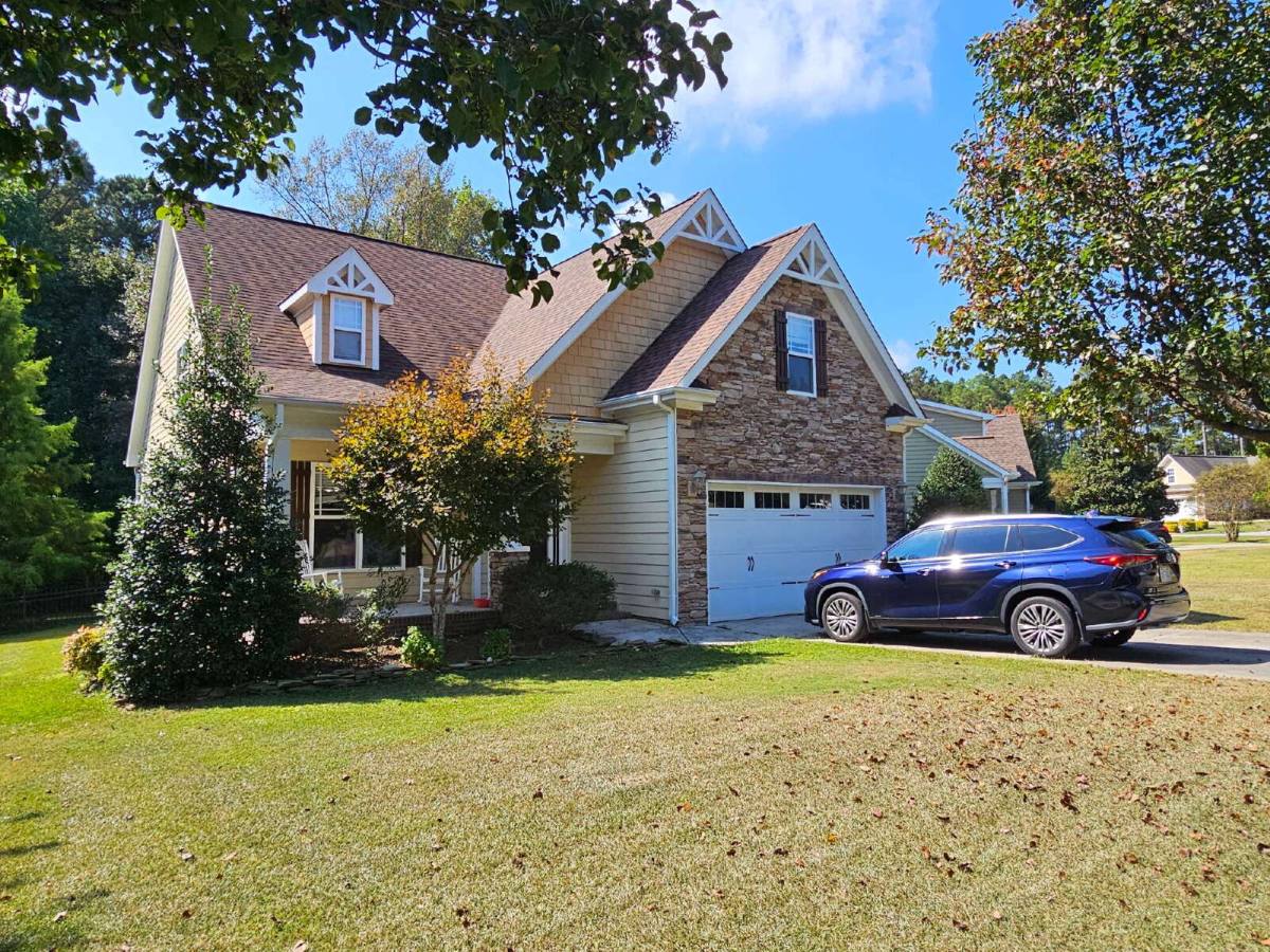 House for rent at 305 Skipping Water Dr, Spring Lake, NC 28390