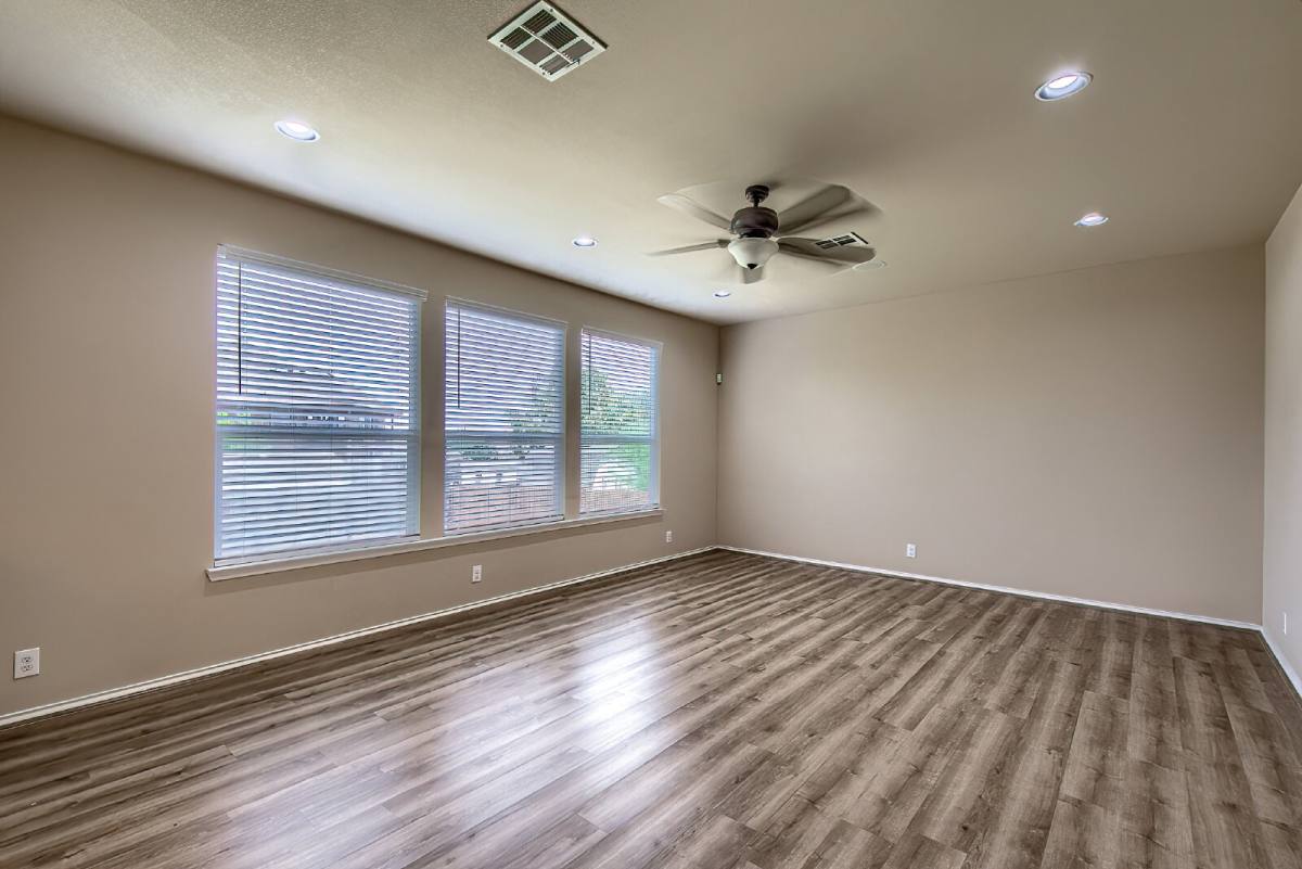 House for rent at 914 Armour Dr, Cibolo, TX 78108
