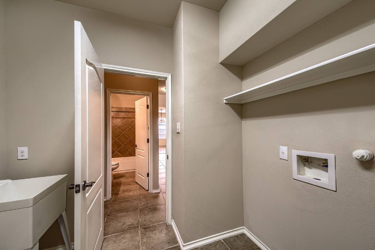 House for rent at 914 Armour Dr, Cibolo, TX 78108