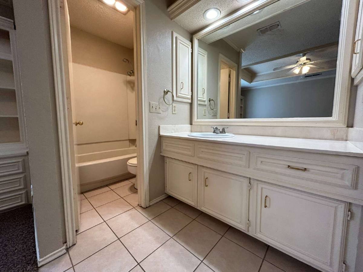 Townhouse for rent at 6708 Frankford Ave, Lubbock, TX 79424