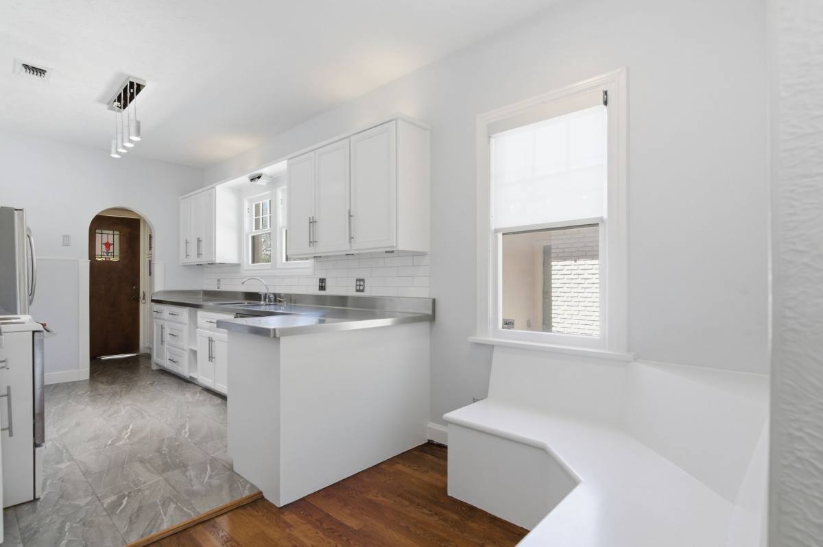 House for rent at 2516 Shirley Ave, Fort Worth, TX 76109