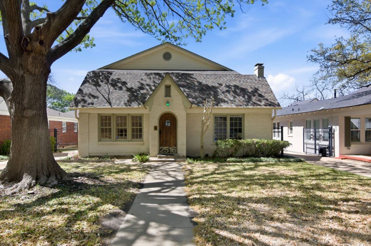 House for rent at 2516 Shirley Ave, Fort Worth, TX 76109