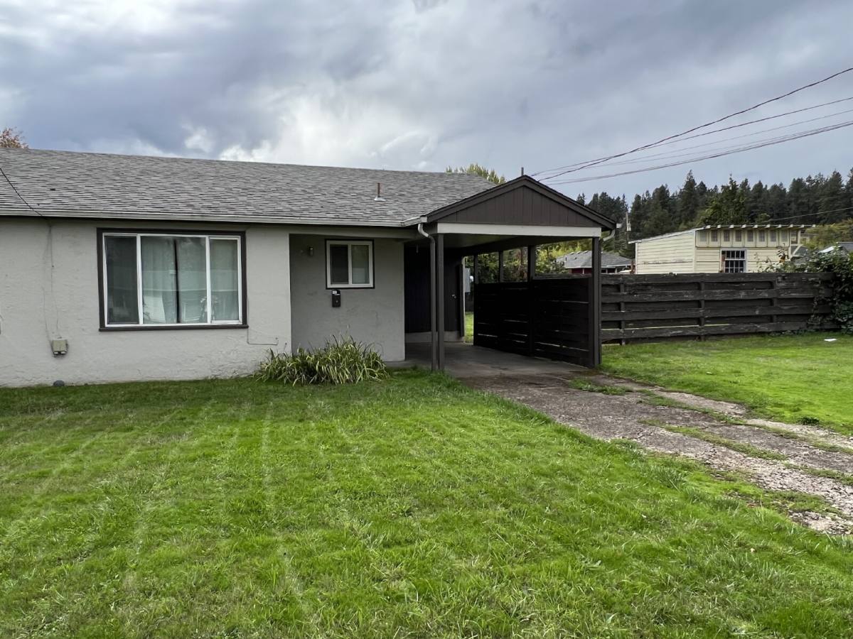 Apartment for rent at 180 E 29th Ave, Eugene, OR 97405