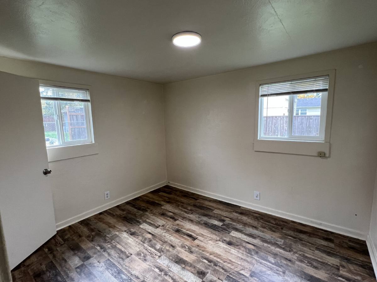 Apartment for rent at 180 E 29th Ave, Eugene, OR 97405