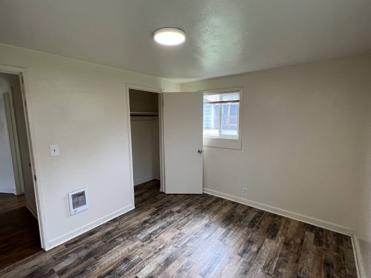 Apartment for rent at 180 E 29th Ave, Eugene, OR 97405