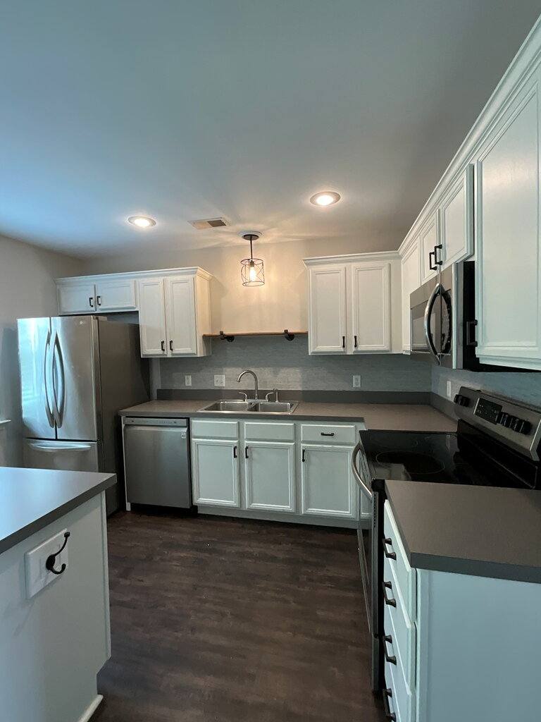 Townhouse for rent at 214 Sonata Circle, Pooler, GA 31322