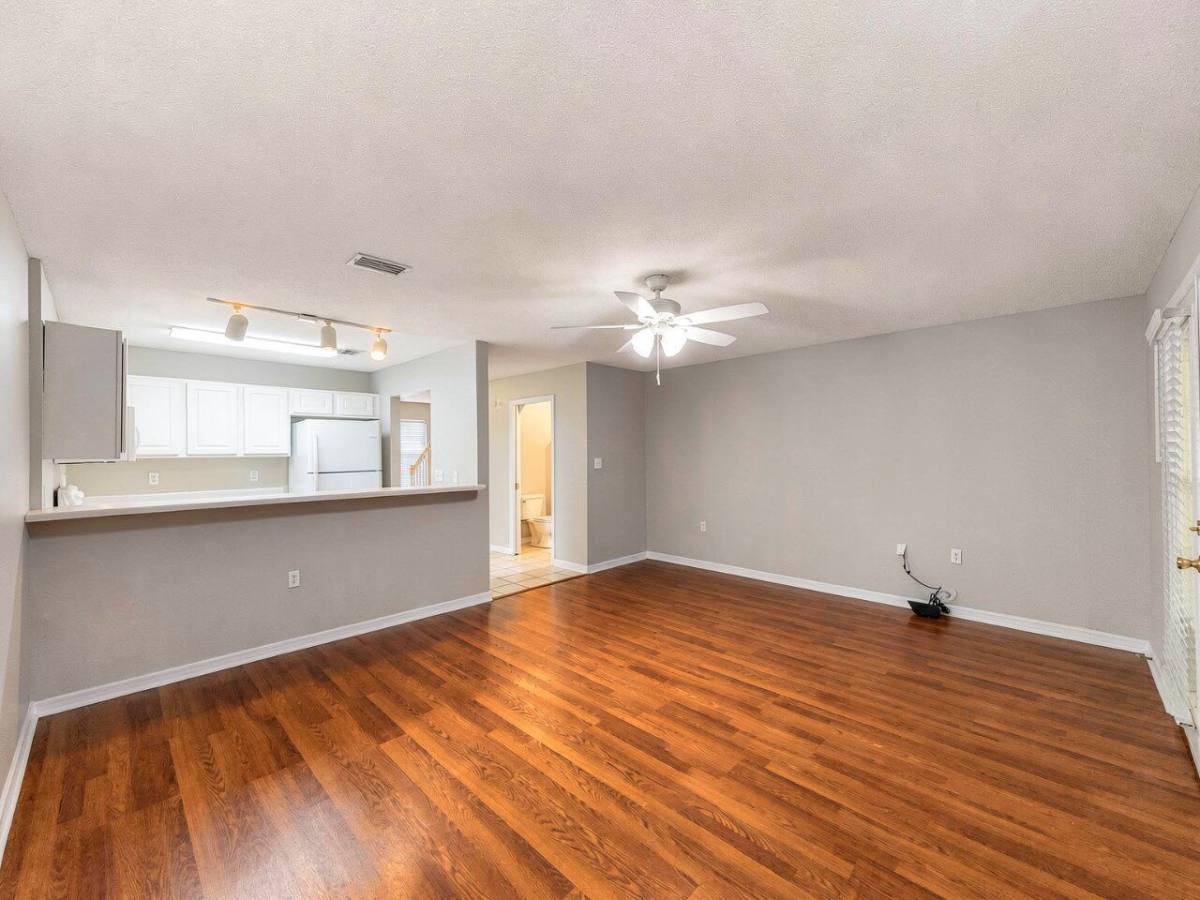 Townhouse for rent at 954 Scenic Oak Lane, Fort Walton Beach, FL 32547