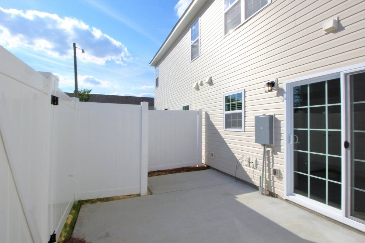 Townhouse for rent at 3329 G Briarcliff Dr, Greenville, NC 27834