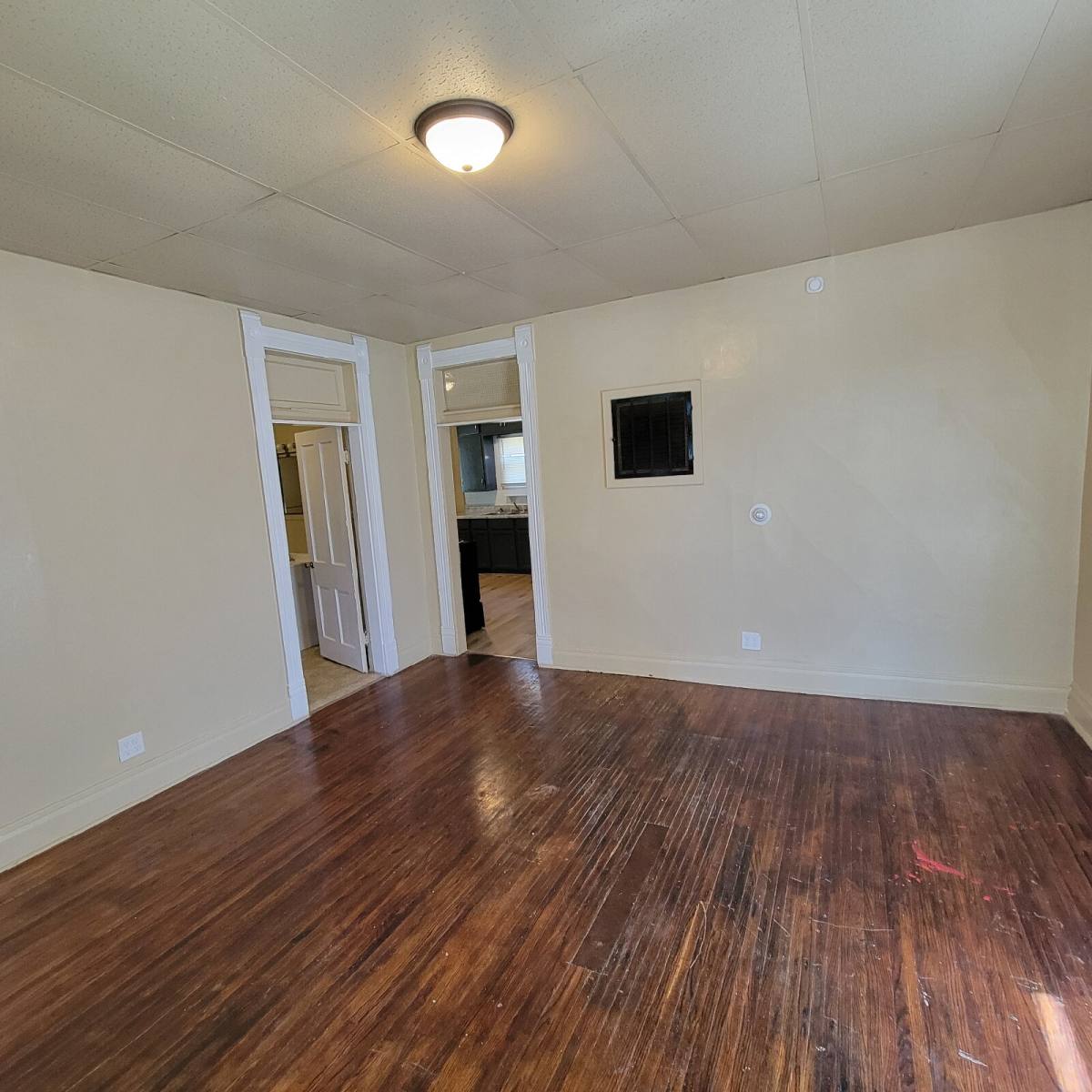 House for rent at 237 Eastern Ave, Indianapolis, IN 46201