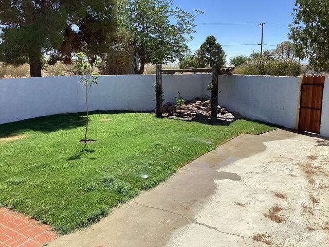House for rent at 6078 Roadrunner Ave, Rosamond, CA 93560