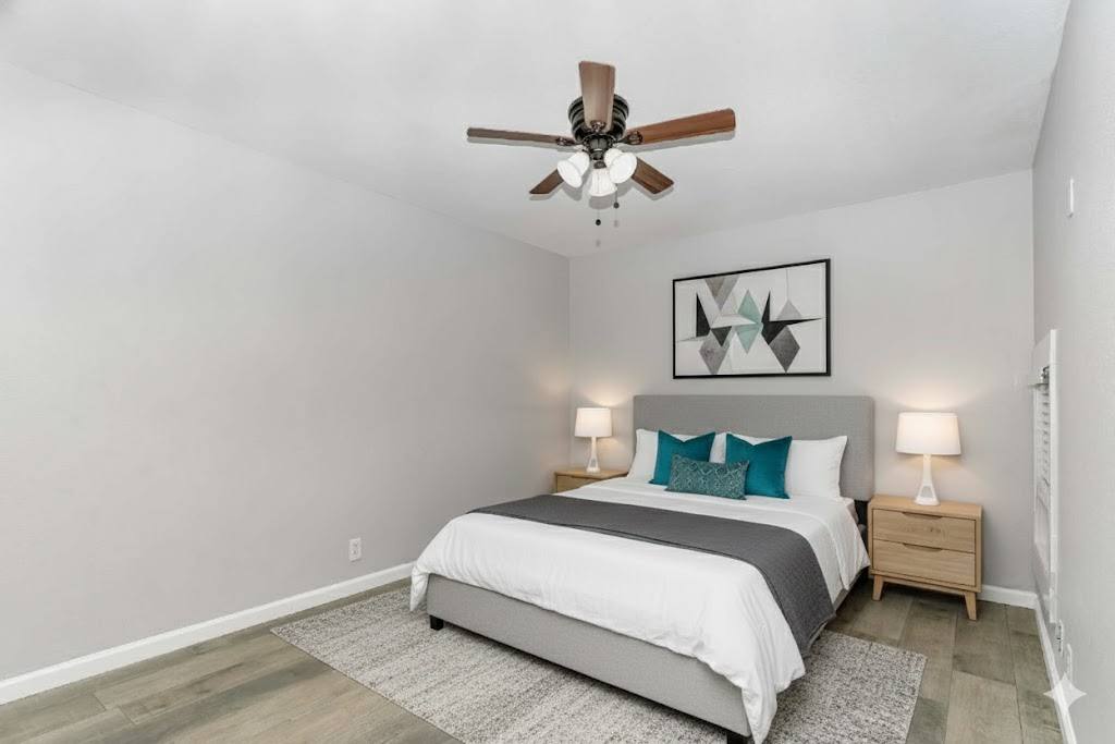 Townhouse for rent at 122 Ramsey St, Cleburne, TX 76031