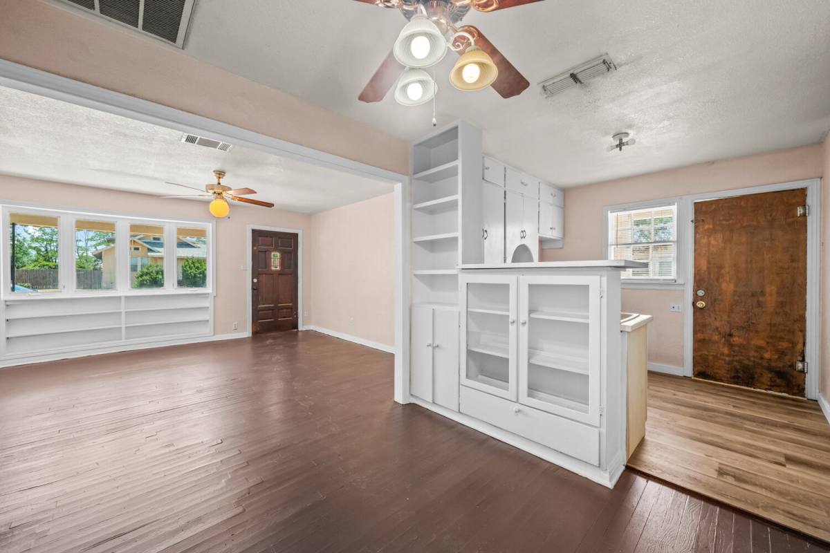 Apartment for rent at 1608 29th St #B, Lubbock, TX 79411