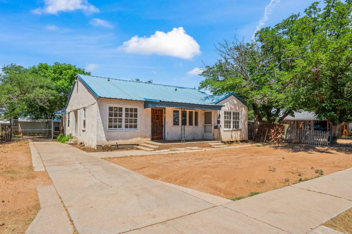 Apartment for rent at 1608 29th St #B, Lubbock, TX 79411