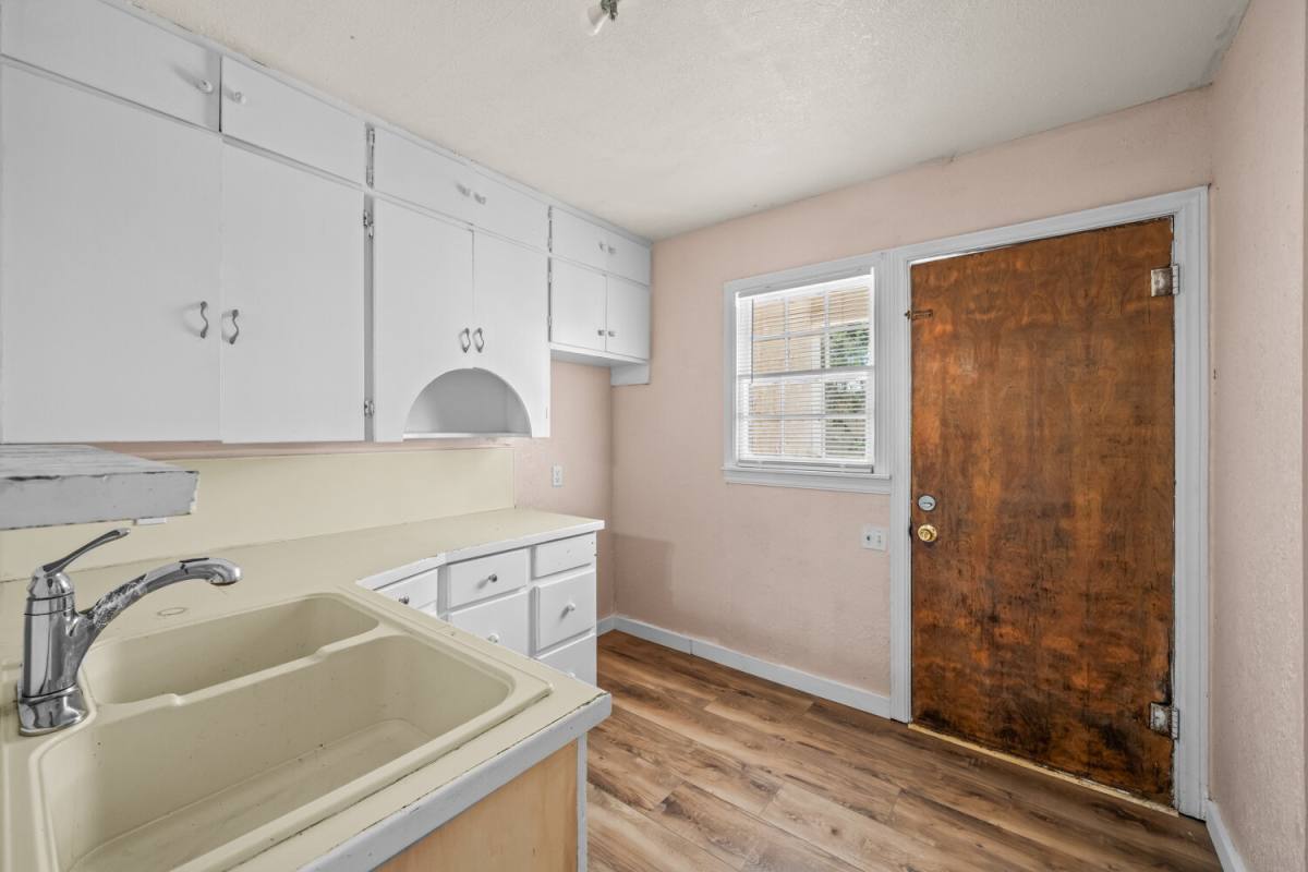 Apartment for rent at 1608 29th St #B, Lubbock, TX 79411