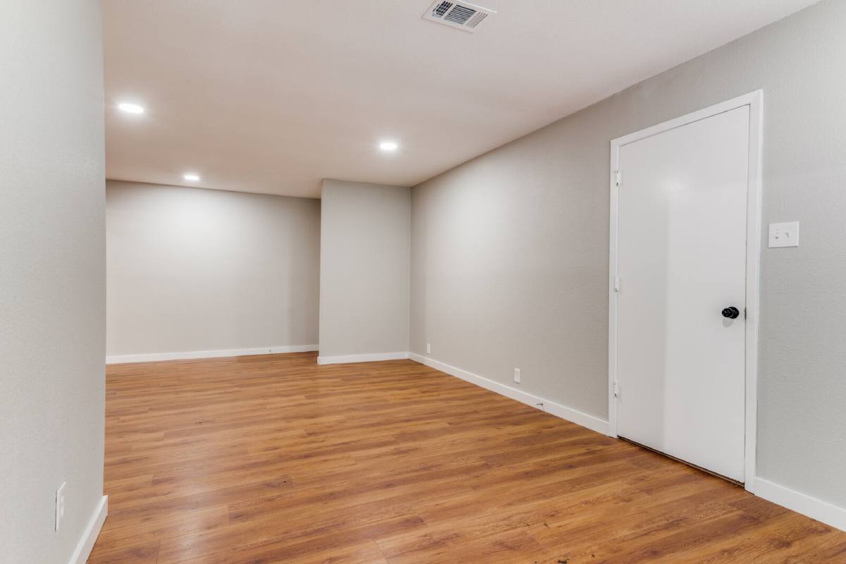 House for rent at 614 Brian Dr, Grand Prairie, TX 75052