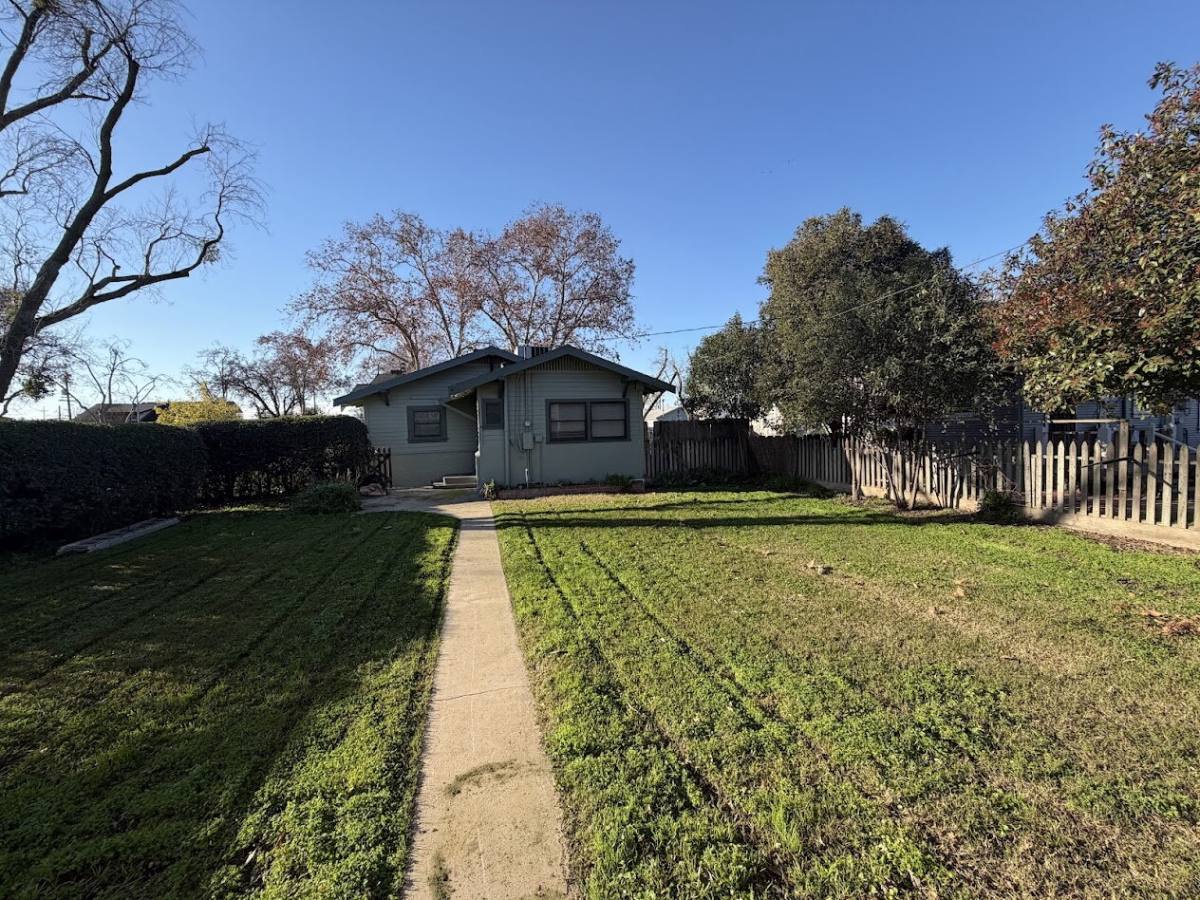 House for rent at 101 W 18th St, Merced, CA 95340