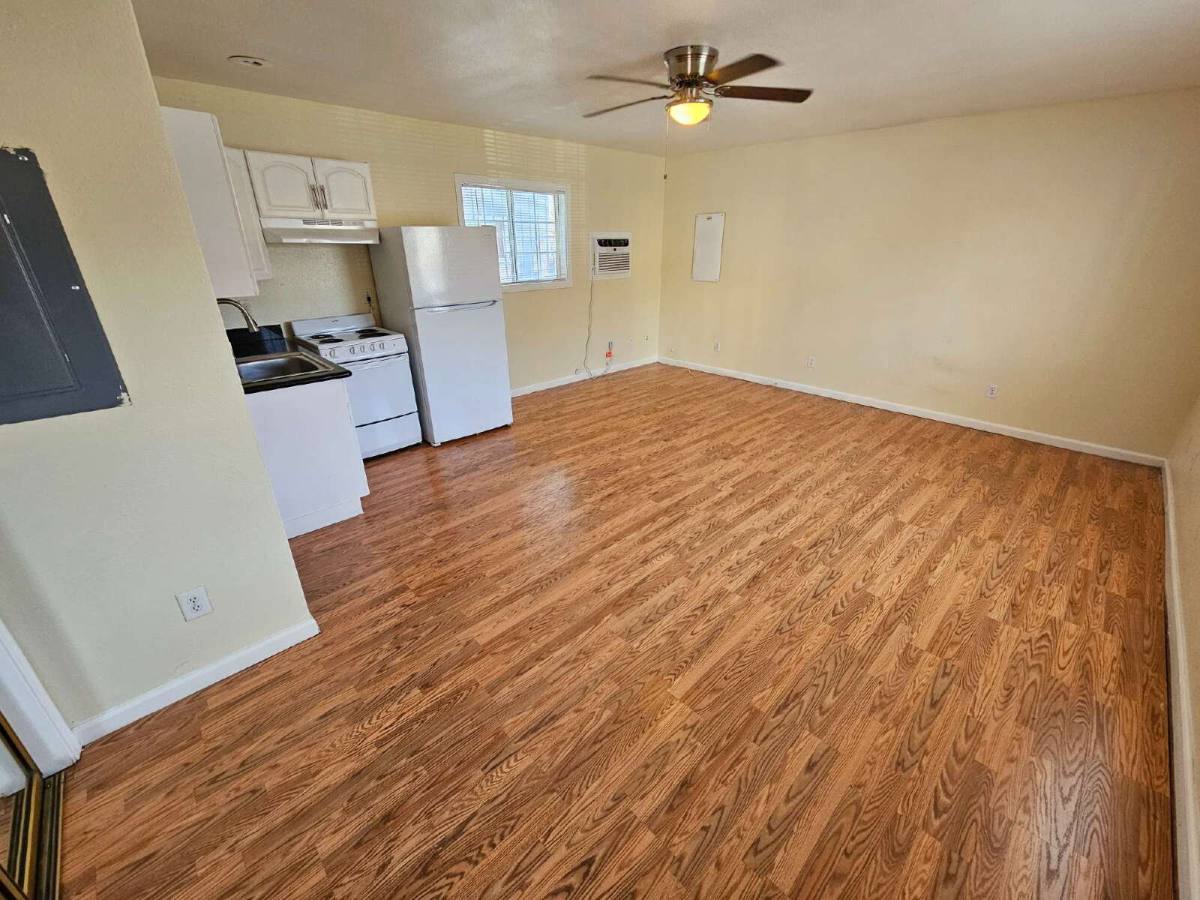 Apartment for rent at 331 S 9th St #4, Las Vegas, NV 89101