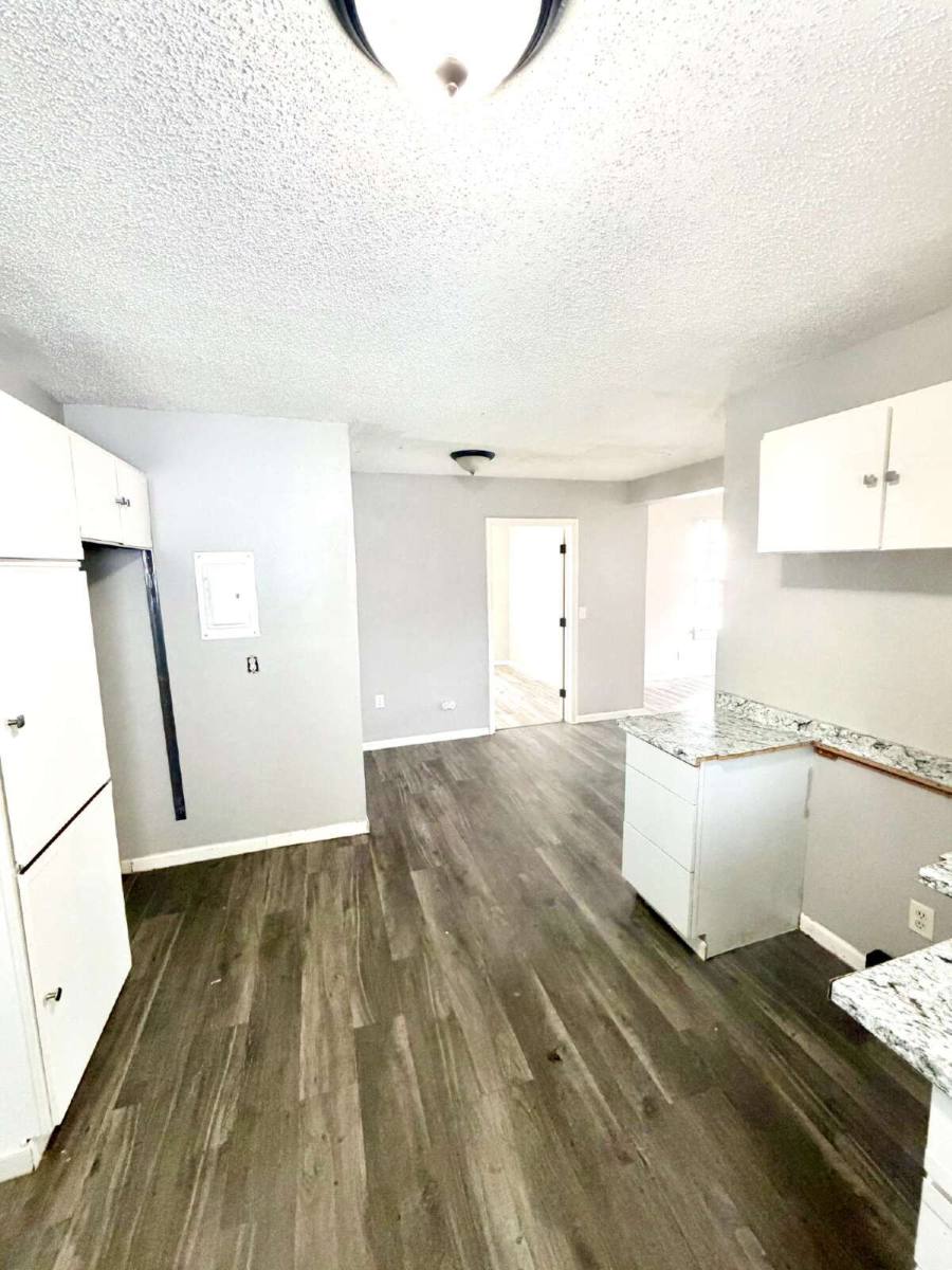 House for rent at 627 N Webster St, Saginaw, MI 48602