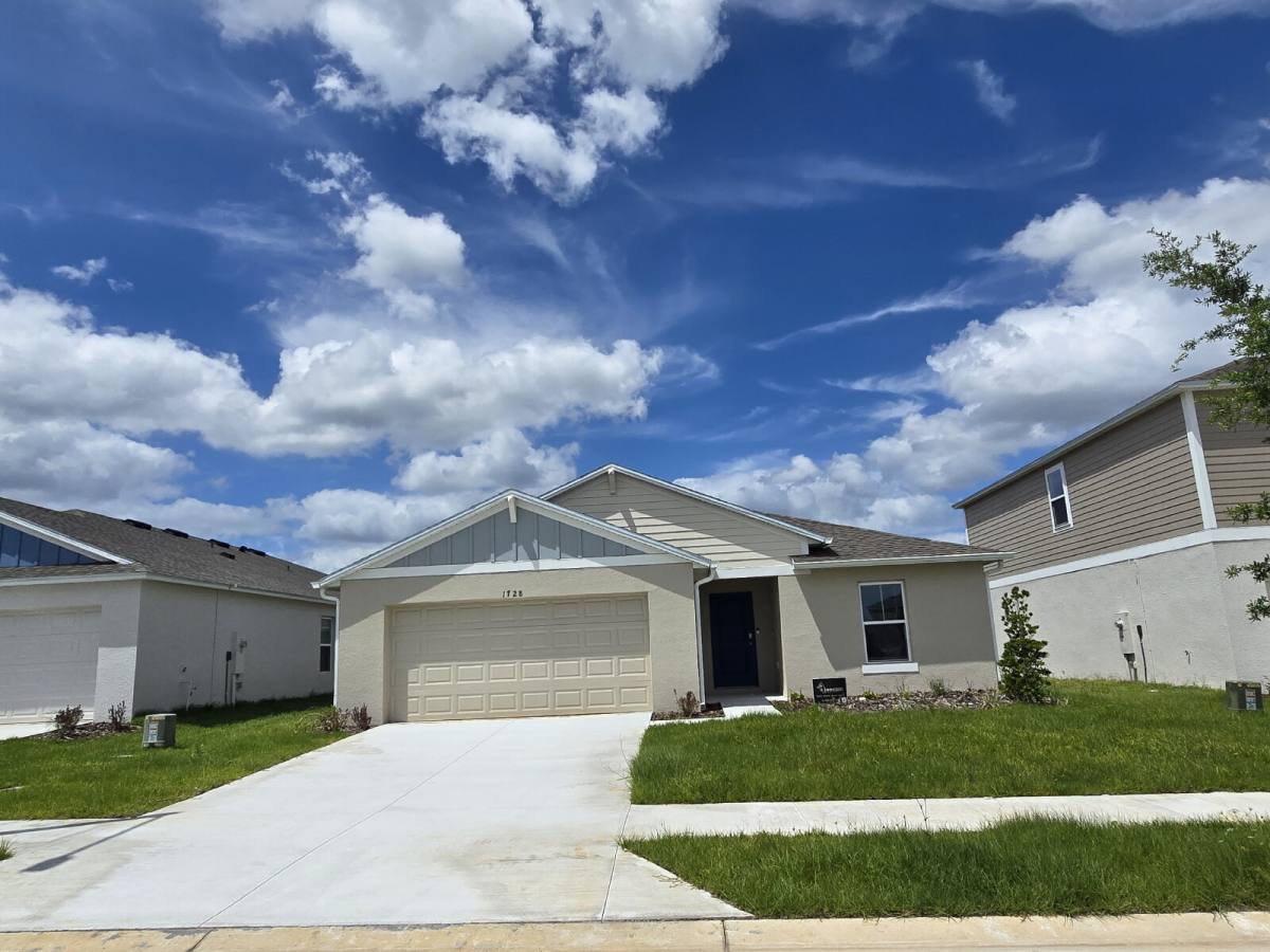 House for rent at 1728 Vanilla St, Haines City, FL 33844