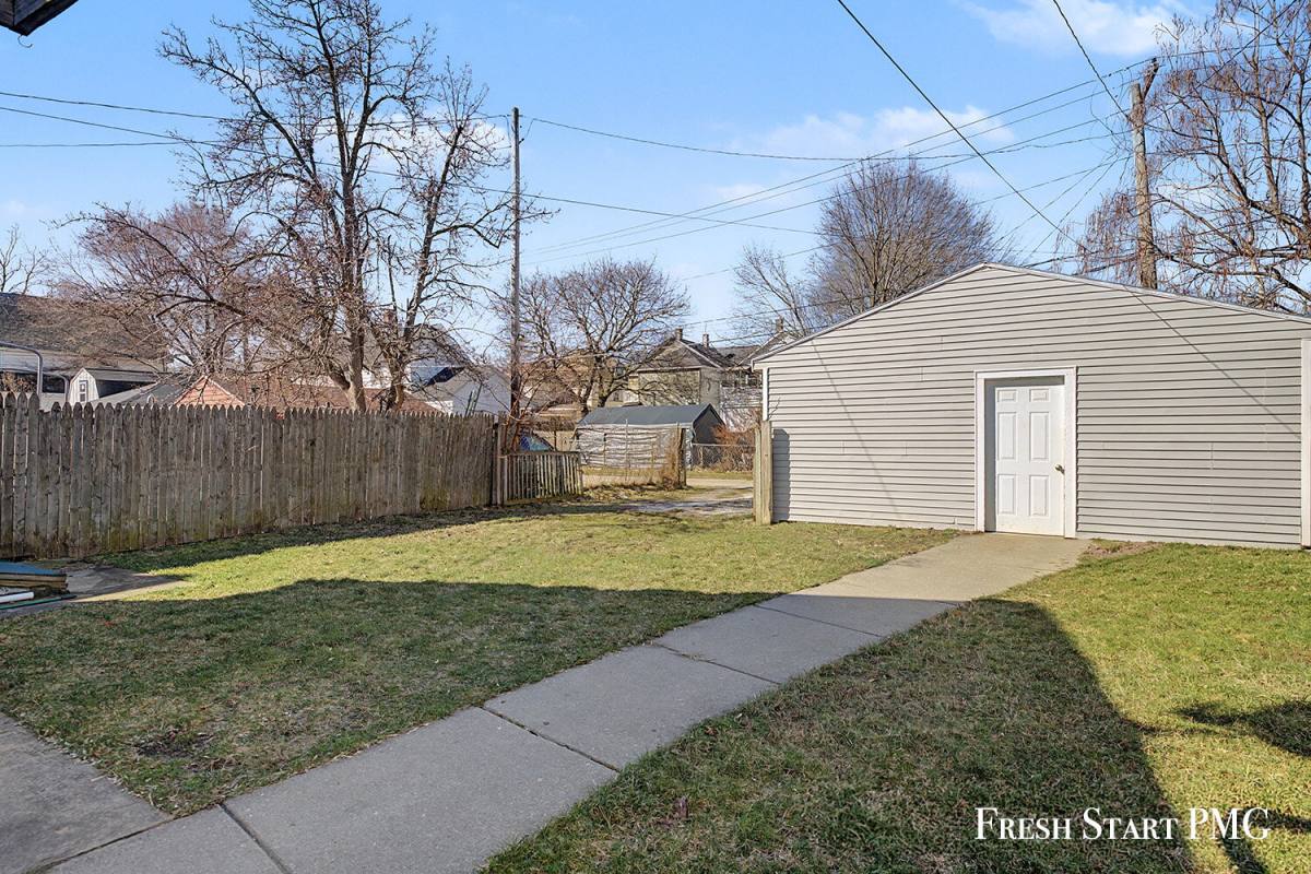 House for rent at 1113 Alpine Ave NW, Grand Rapids, MI 49504