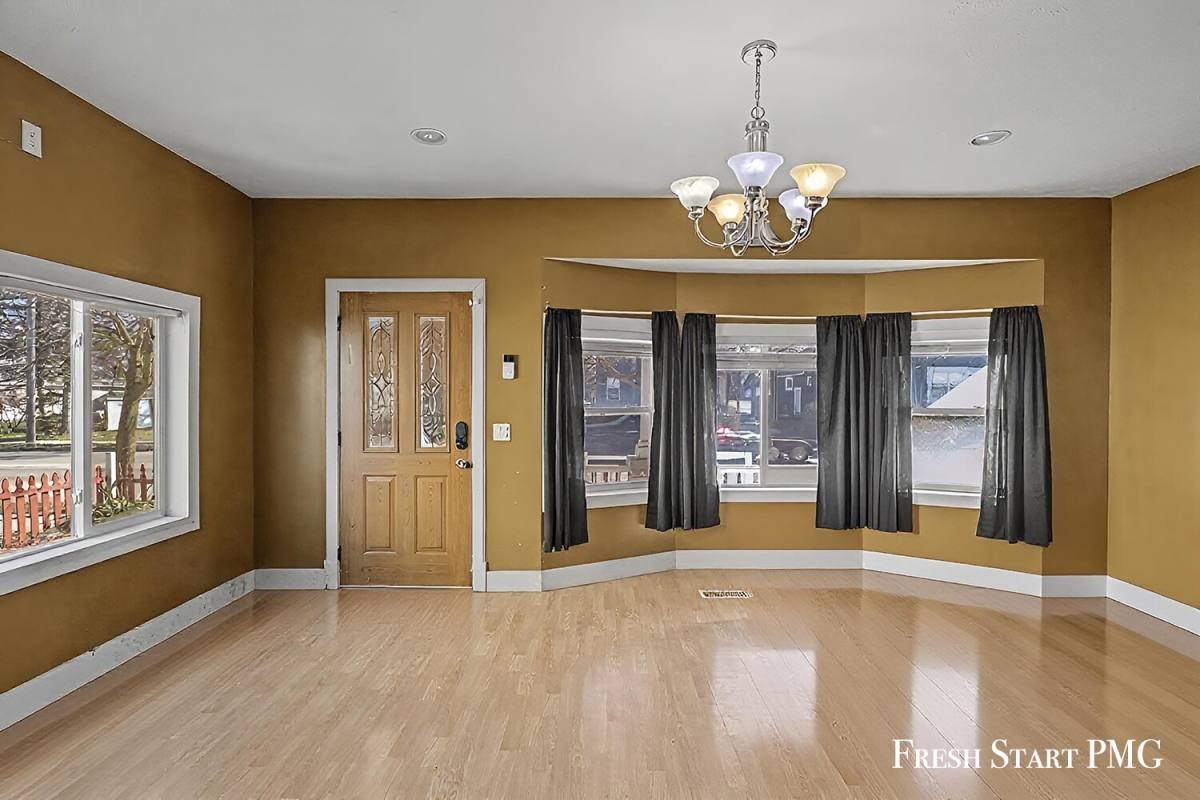 House for rent at 1113 Alpine Ave NW, Grand Rapids, MI 49504