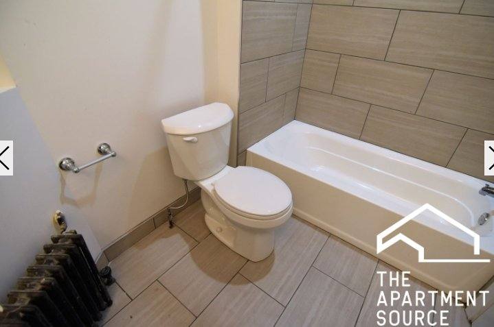 Apartment for rent at 908 W Belmont Ave #2, Chicago, IL 60657