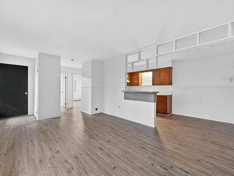 Apartment for rent at 151 E McHattie St #6, South Lyon, MI 48178