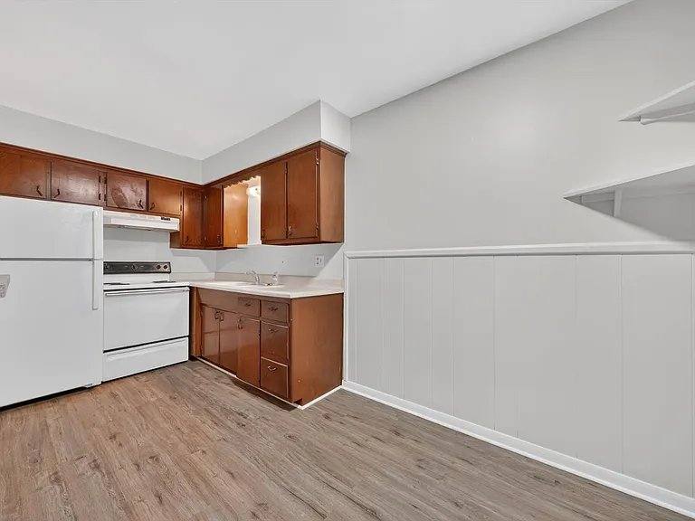 Apartment for rent at 151 E McHattie St #6, South Lyon, MI 48178