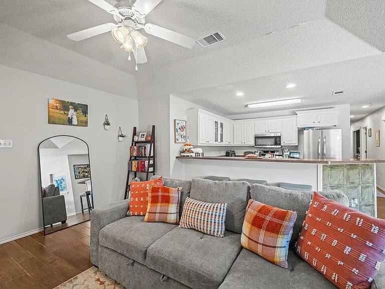 Townhouse for rent at 3104 110th St #A, Lubbock, TX 79423