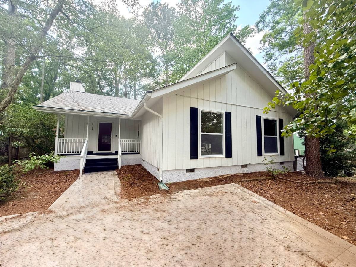 House for rent at 5761 Waterwood Dr, Fayetteville, NC 28314