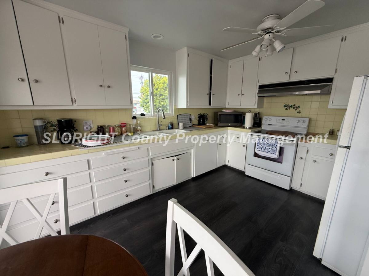 Apartment for rent at 917 Anchor St, Morro Bay, CA 93442