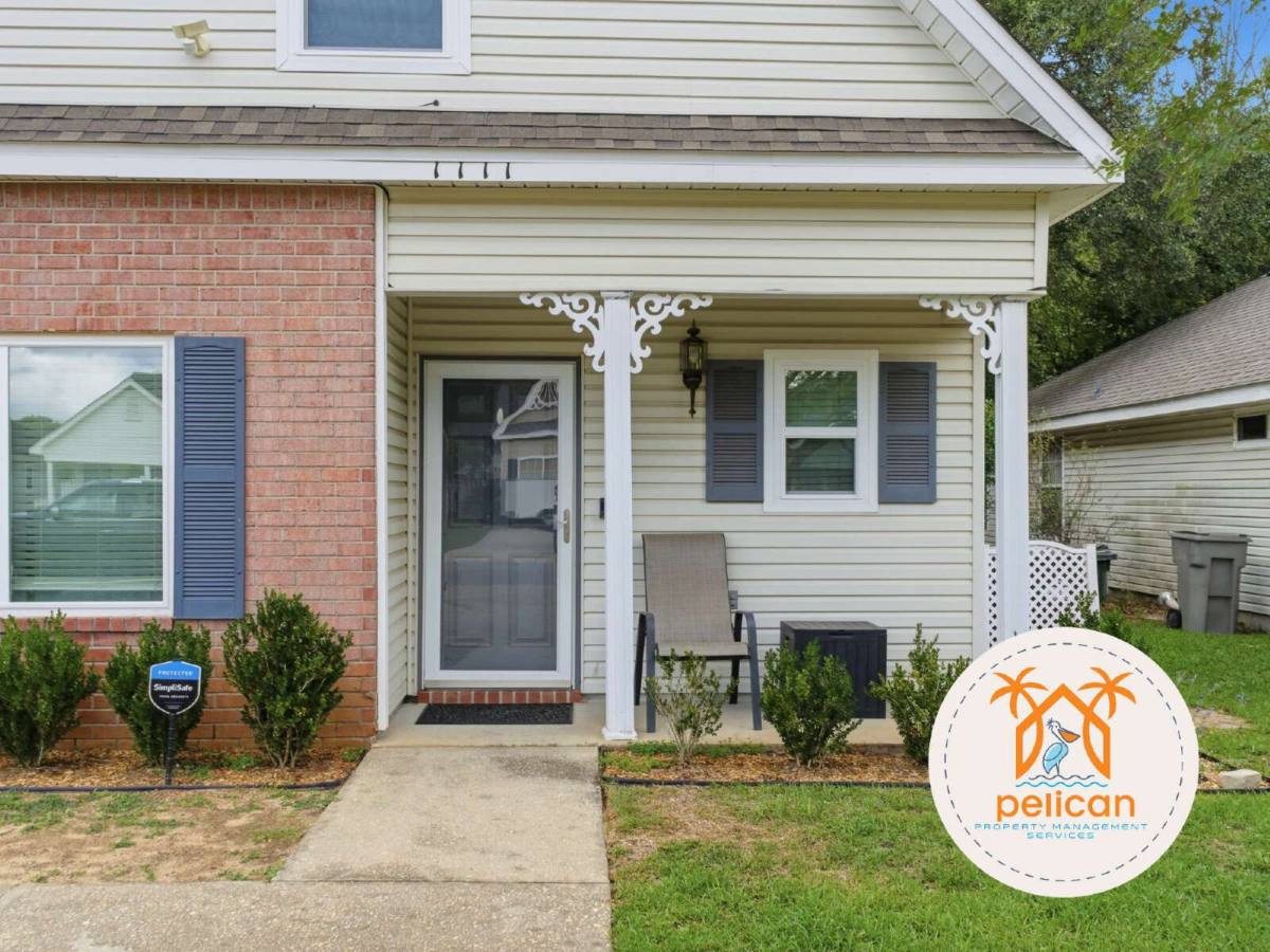 House for rent at 1111 Sweetbriar St, Cantonment, FL 32533
