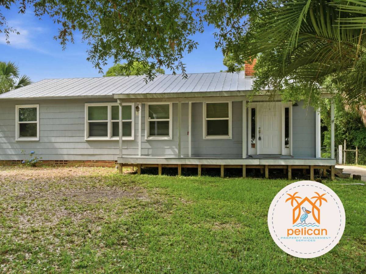House for rent at 116 SE Gilliland Rd, Pensacola, FL 32507