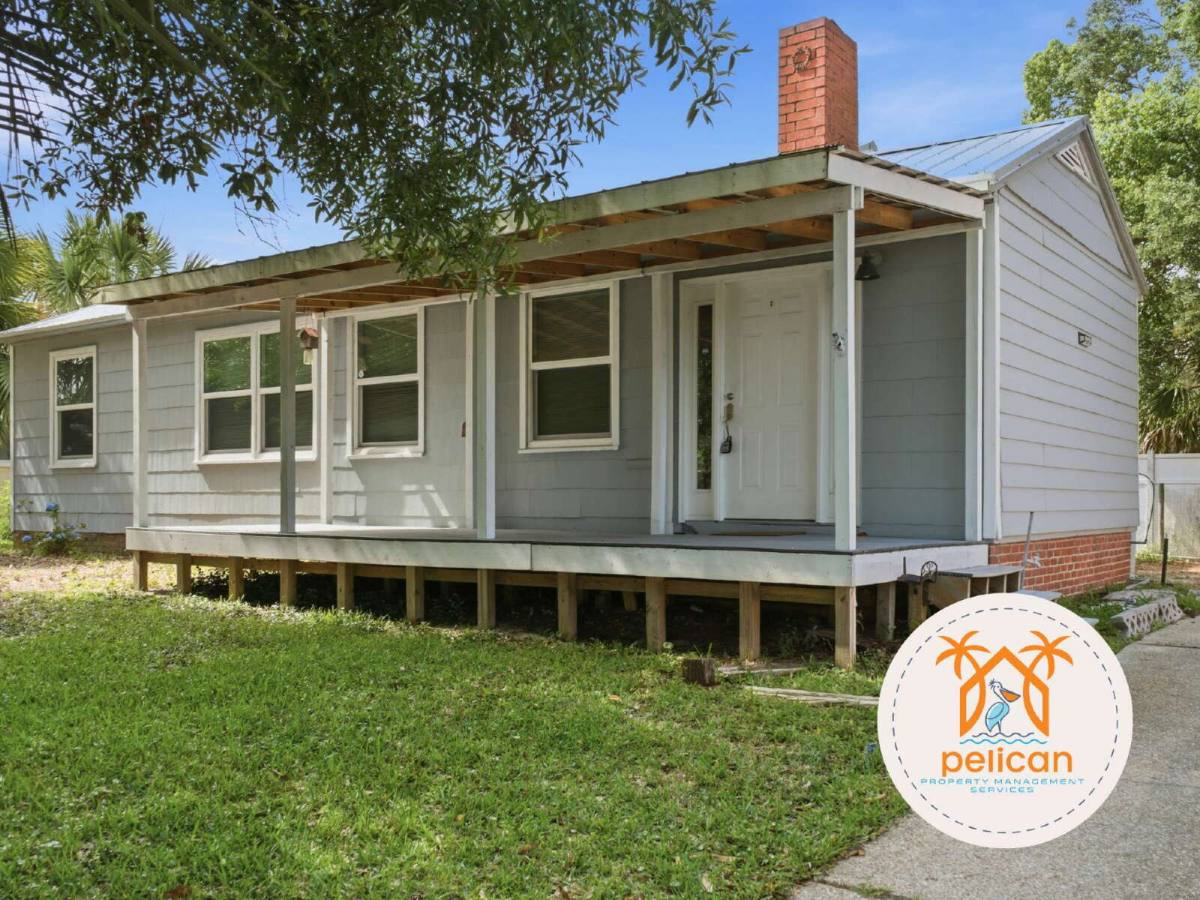 House for rent at 116 SE Gilliland Rd, Pensacola, FL 32507