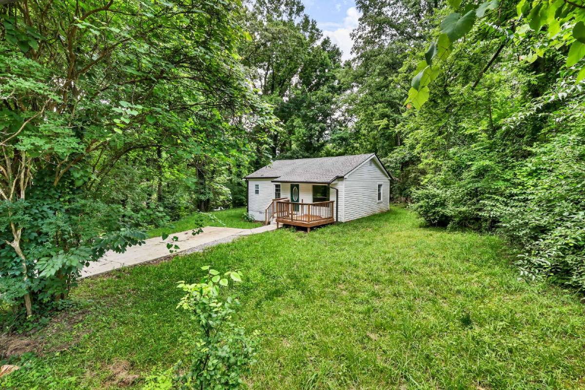 House for rent at 1010 Ridgecrest Dr, Clarksville, TN 37040