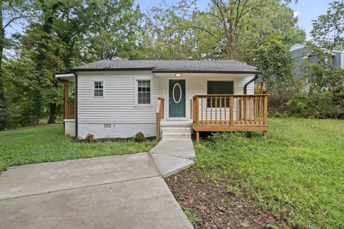 House for rent at 1010 Ridgecrest Dr, Clarksville, TN 37040