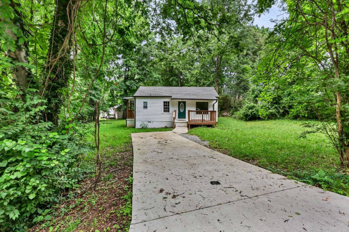 House for rent at 1010 Ridgecrest Dr, Clarksville, TN 37040