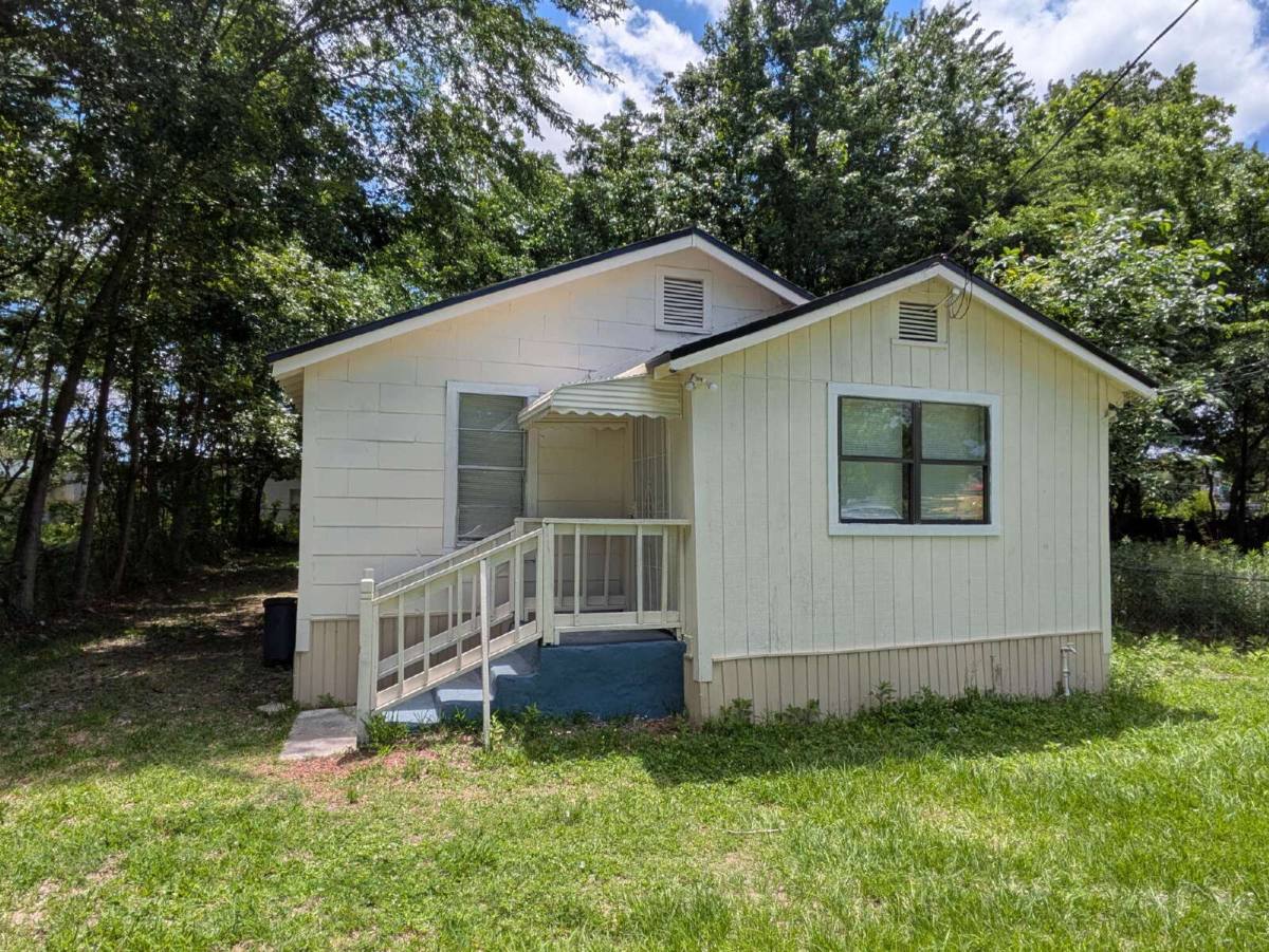 House for rent at 1760 Audubon St, Jacksonville, FL 32208