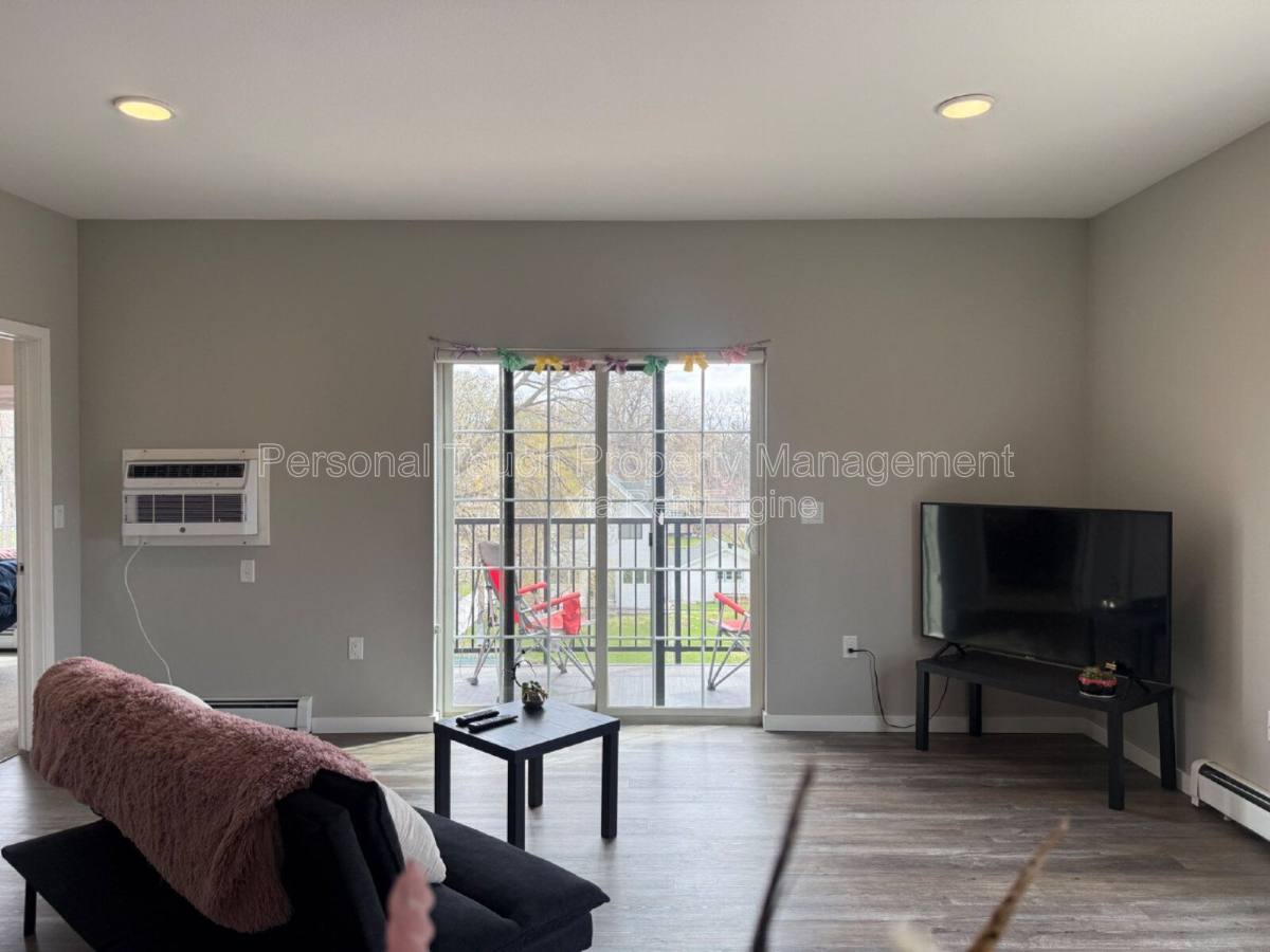 Apartment for rent at 600 8th St S, Moorhead, MN 56560