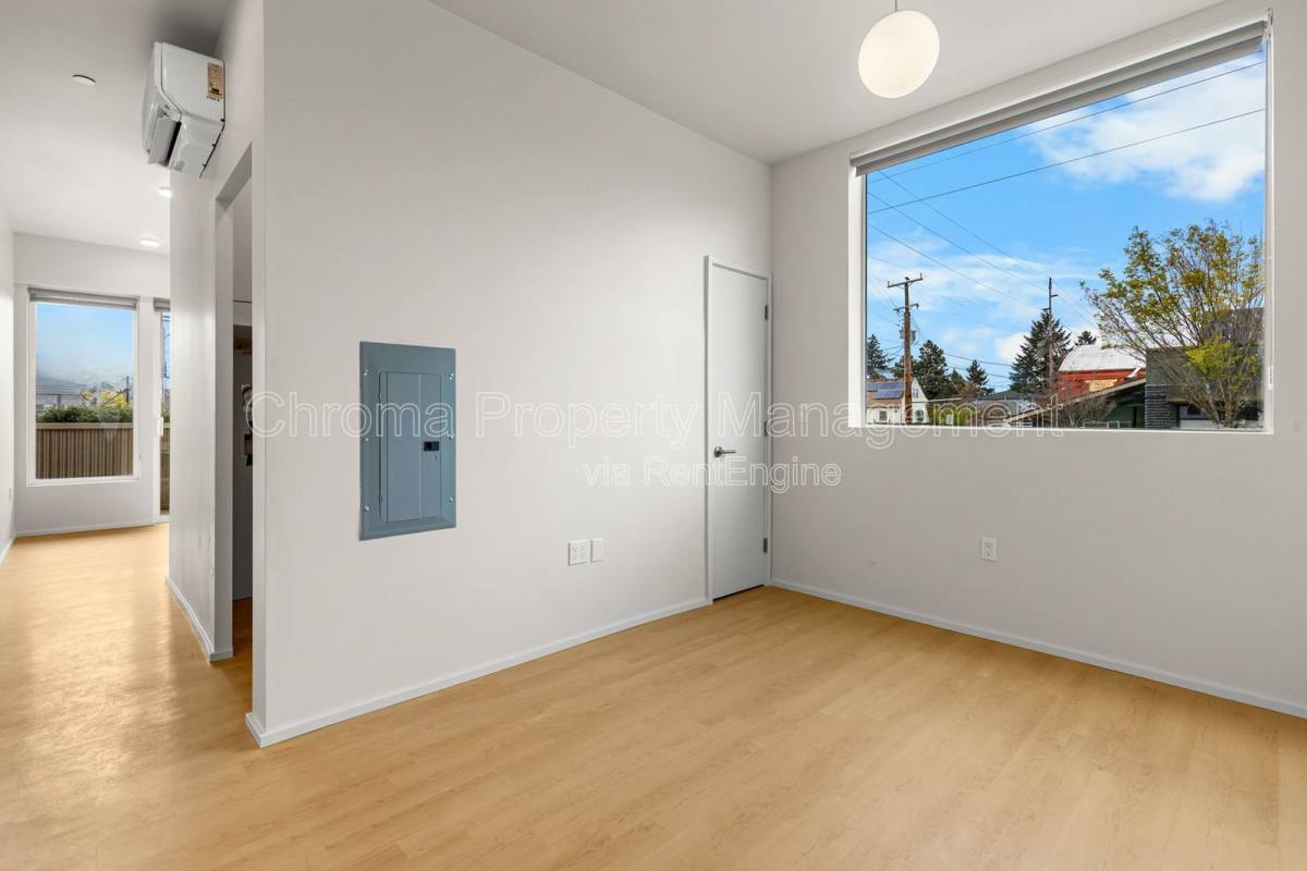 Apartment for rent at 7480 N Delaware Ave, Portland, OR 97217