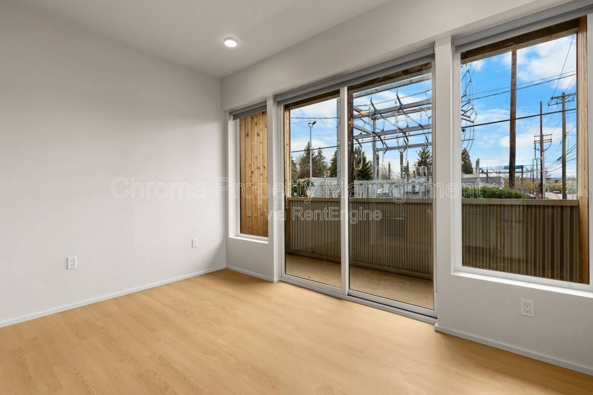 Apartment for rent at 7480 N Delaware Ave, Portland, OR 97217