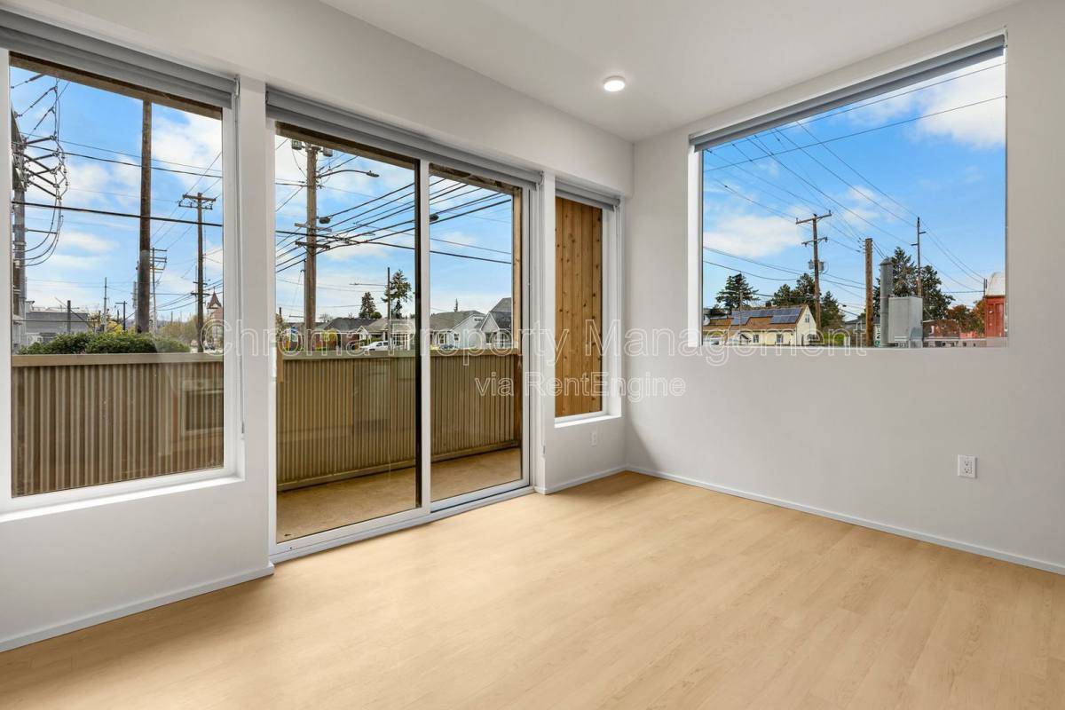 Apartment for rent at 7480 N Delaware Ave, Portland, OR 97217